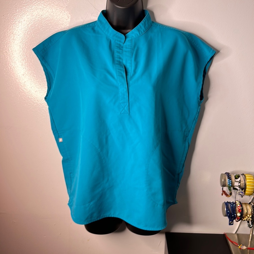- Figs set TEAL!! Top  size s